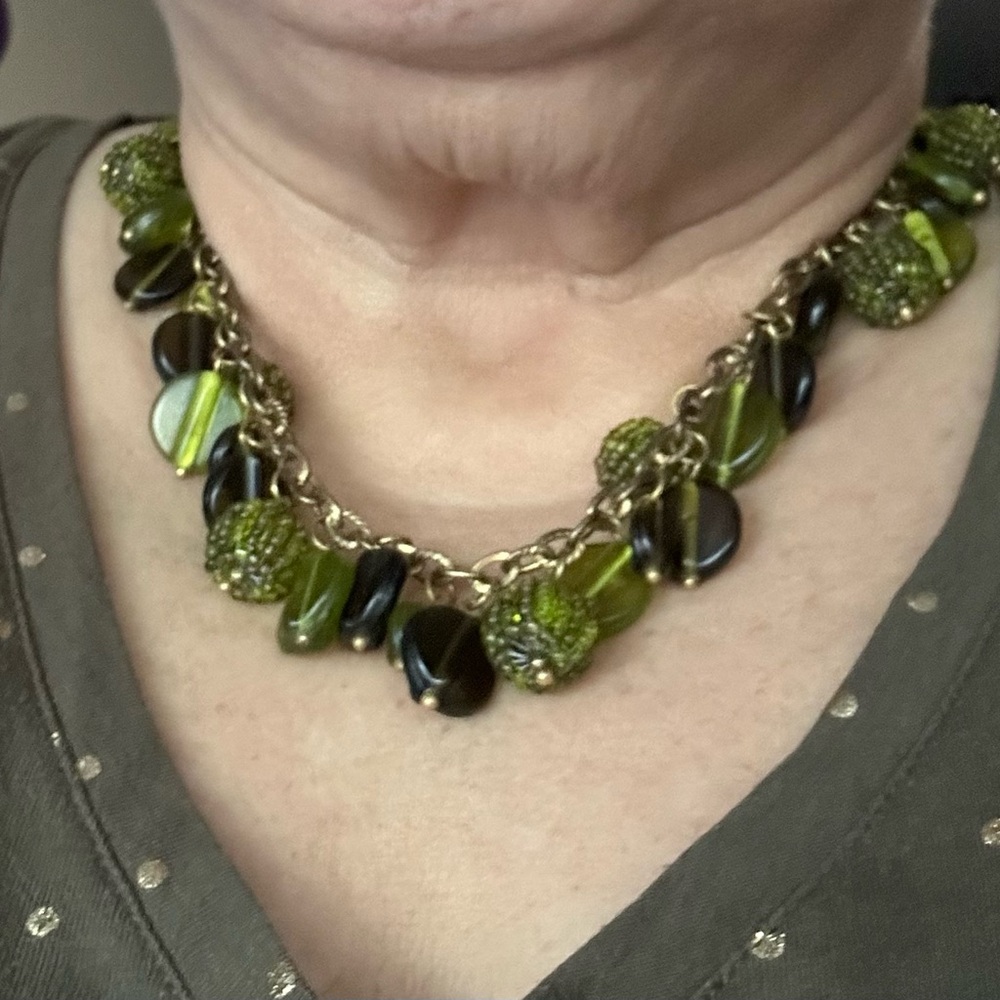 Statement adjustable length green beaded necklace